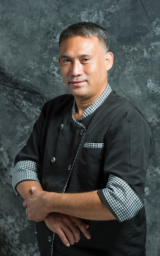 Chef Deo Mendez - Commis